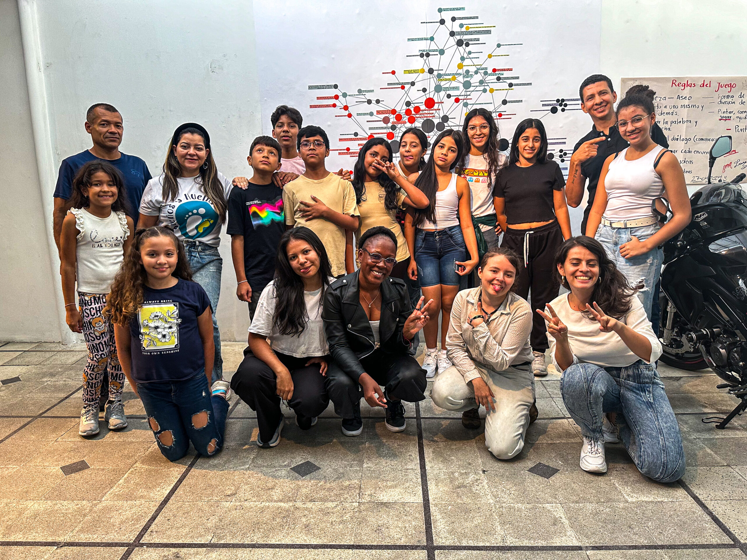 Group of "New Generation" teens at Casa de Suenos with their leaders